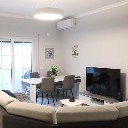 Tirana Gallery Apartment - City Center View Exterior photo