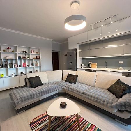 Tirana Gallery Apartment - City Center View Exterior photo